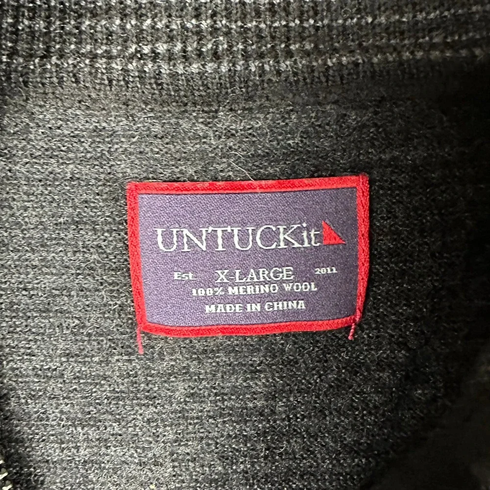 UNTUCKit Merino Wool Sweater Gray Striped 1/4 Zip Mock Neck Men Size XL